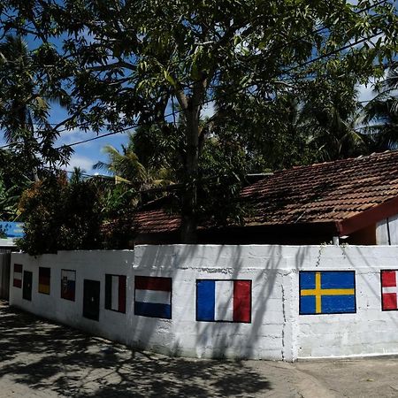 Menaka Homestay タンガラ エクステリア 写真