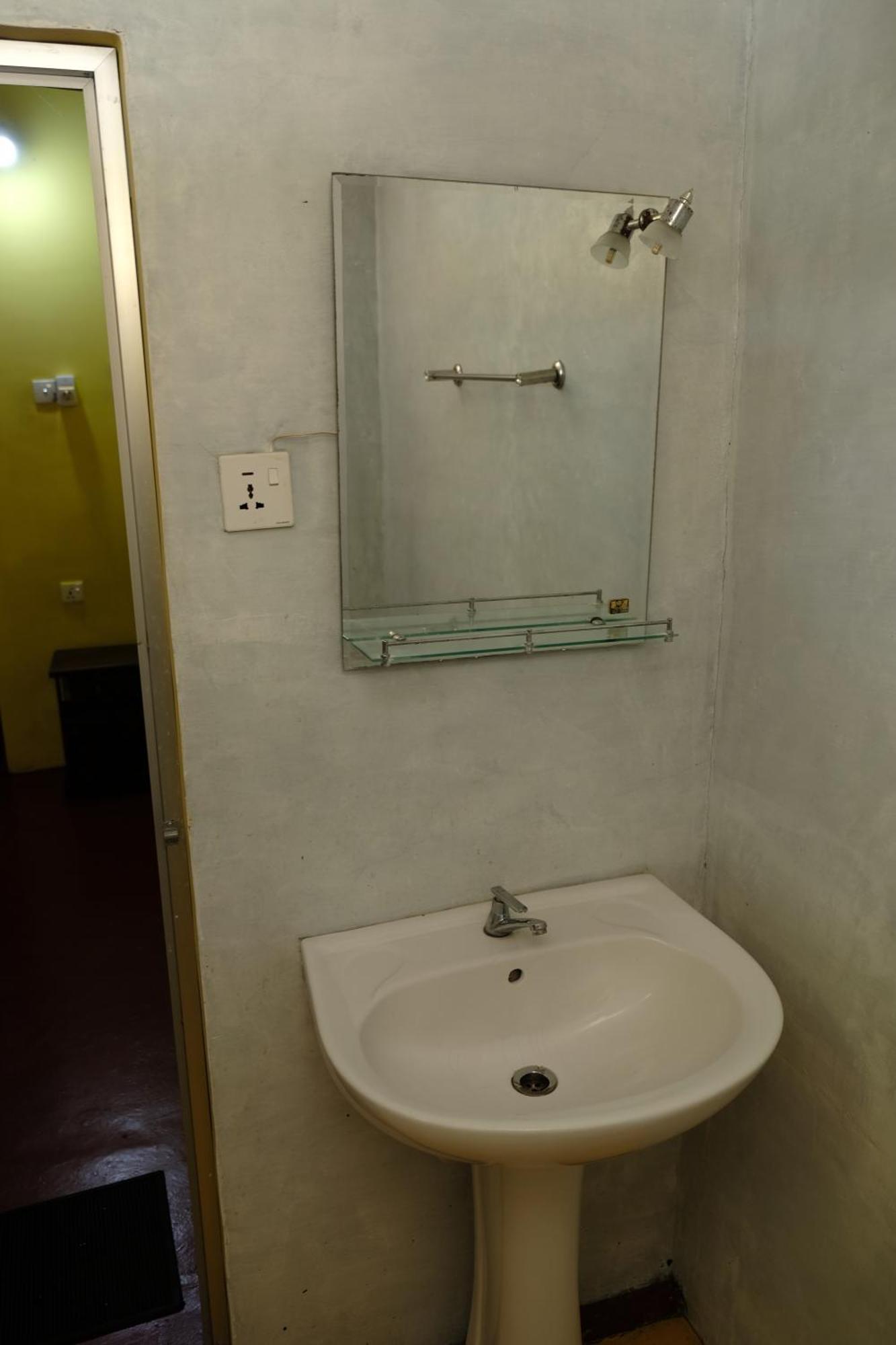 Menaka Homestay タンガラ エクステリア 写真