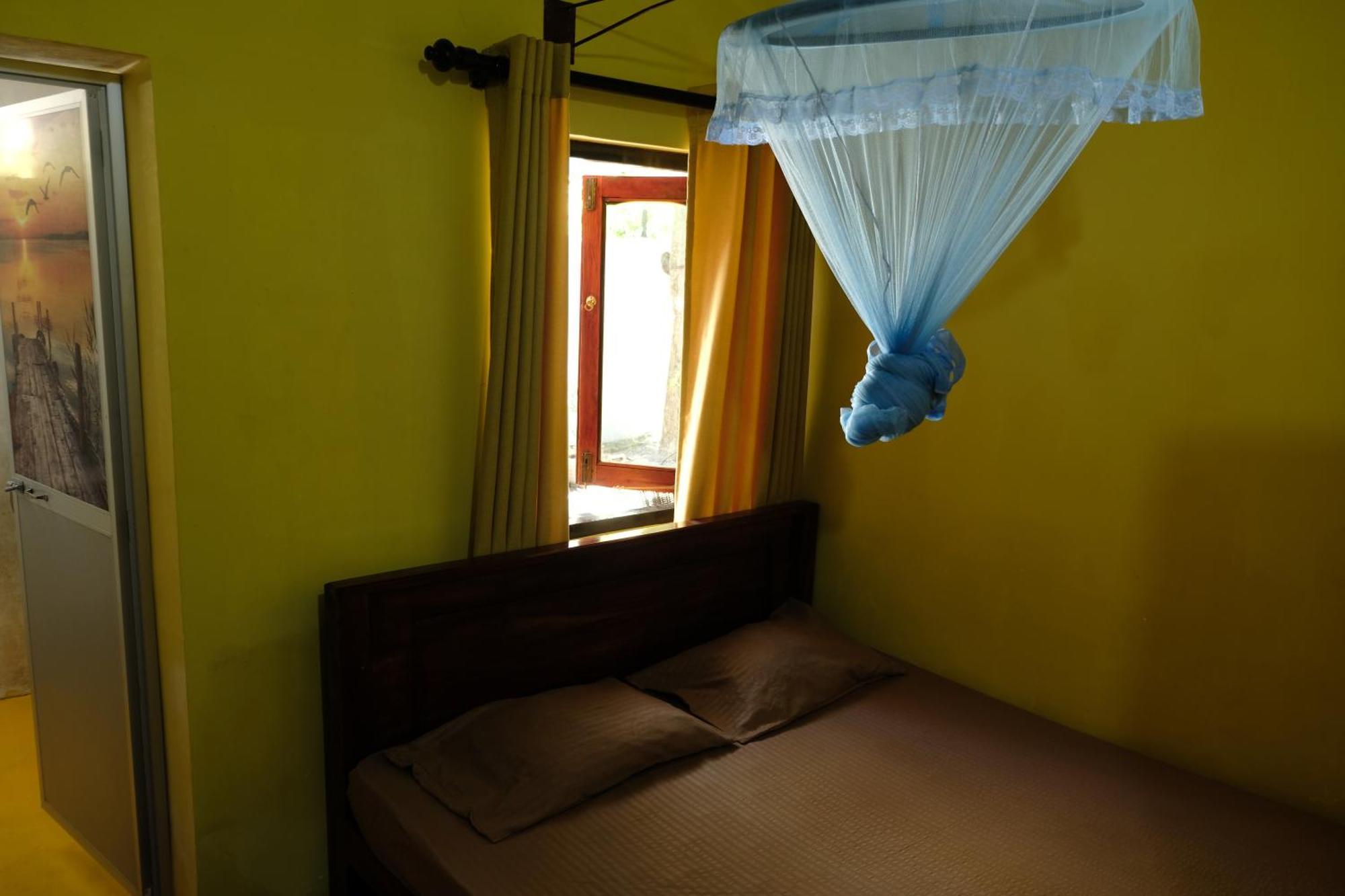 Menaka Homestay タンガラ エクステリア 写真