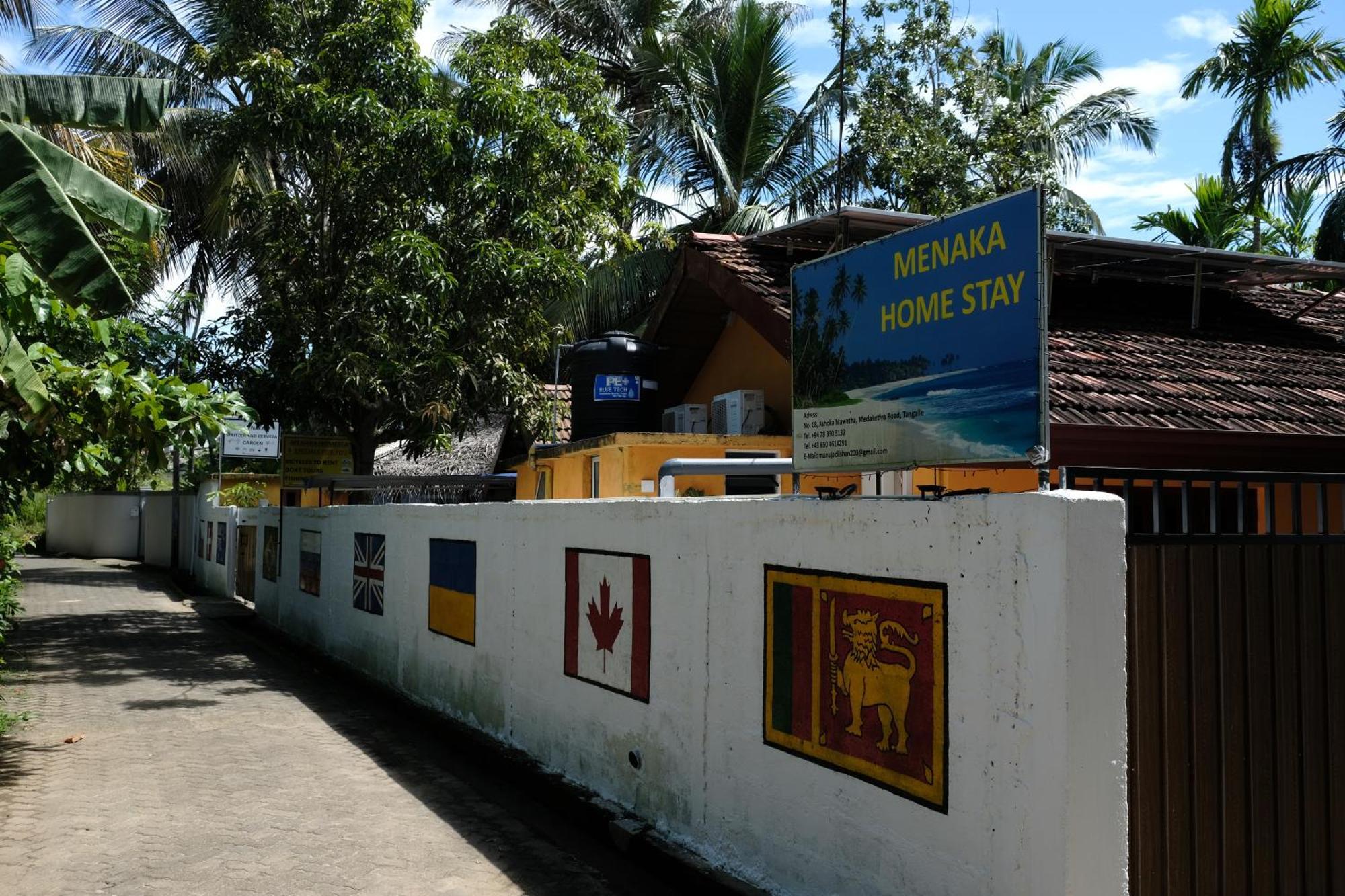 Menaka Homestay タンガラ エクステリア 写真
